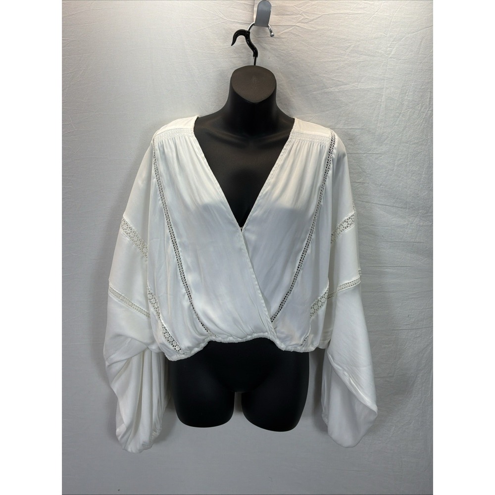 Free People Size S Dream Girl Ivory Lace Trim Puff Sleeve Wrap Top Romantic Boho